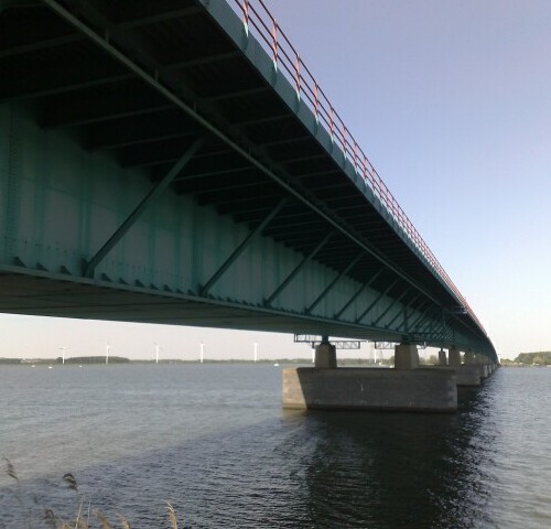 Haringvlietbrug foto vanaf recht onder
